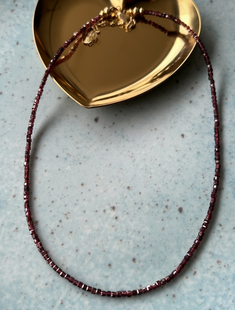 Mikabe - Necklace Cubinhos Stone Garnet Wine - MK1682