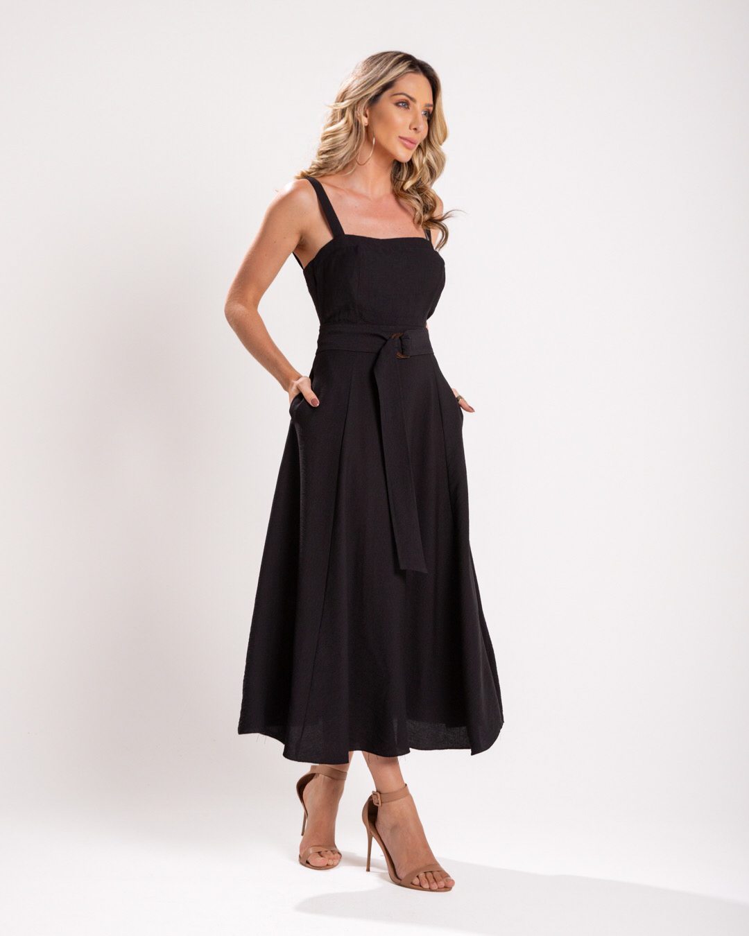 Miss Misses - Vestido Miss Misses Midi Fivela Resinada Preto - 54115PRETO