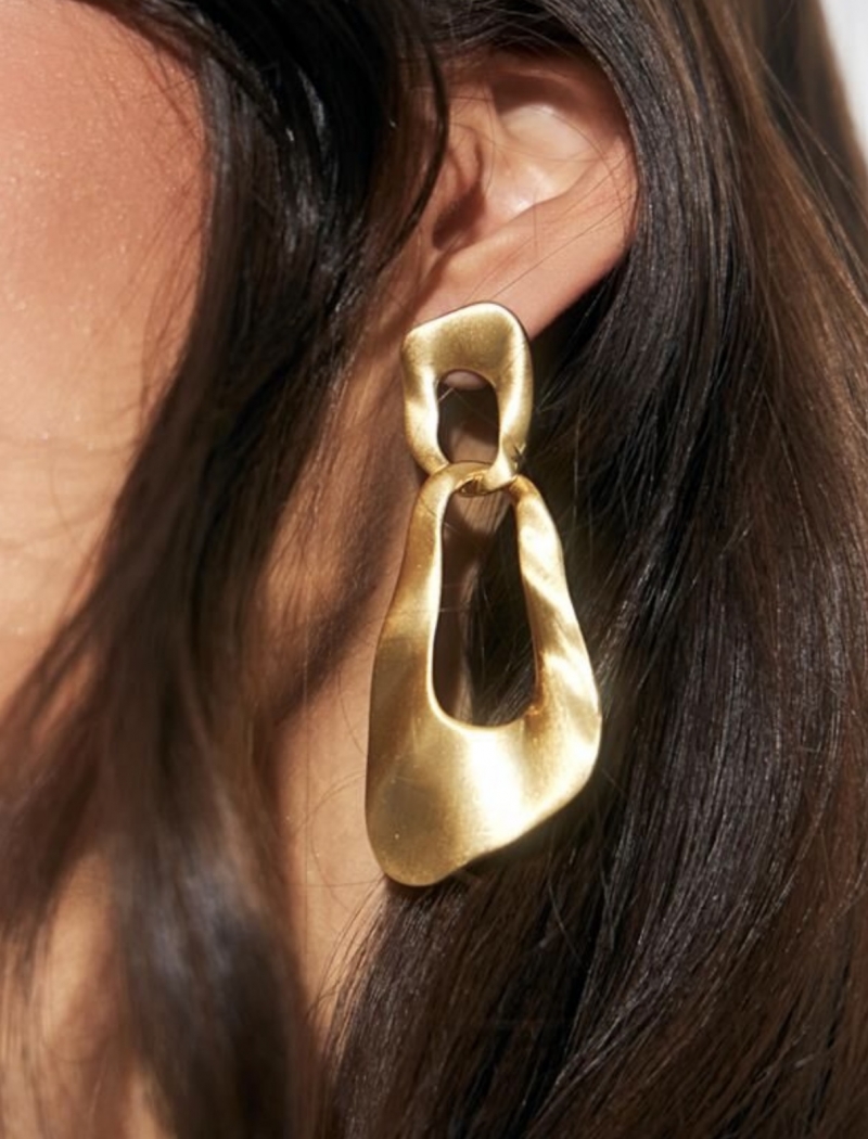 Mikabe - Satin Pendulum Earring - MK1780