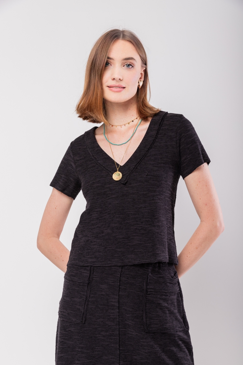 Hidrogênio - MG SHORT VA NECKLINE BLOUSE WITH BLACK THREAD - 20129001