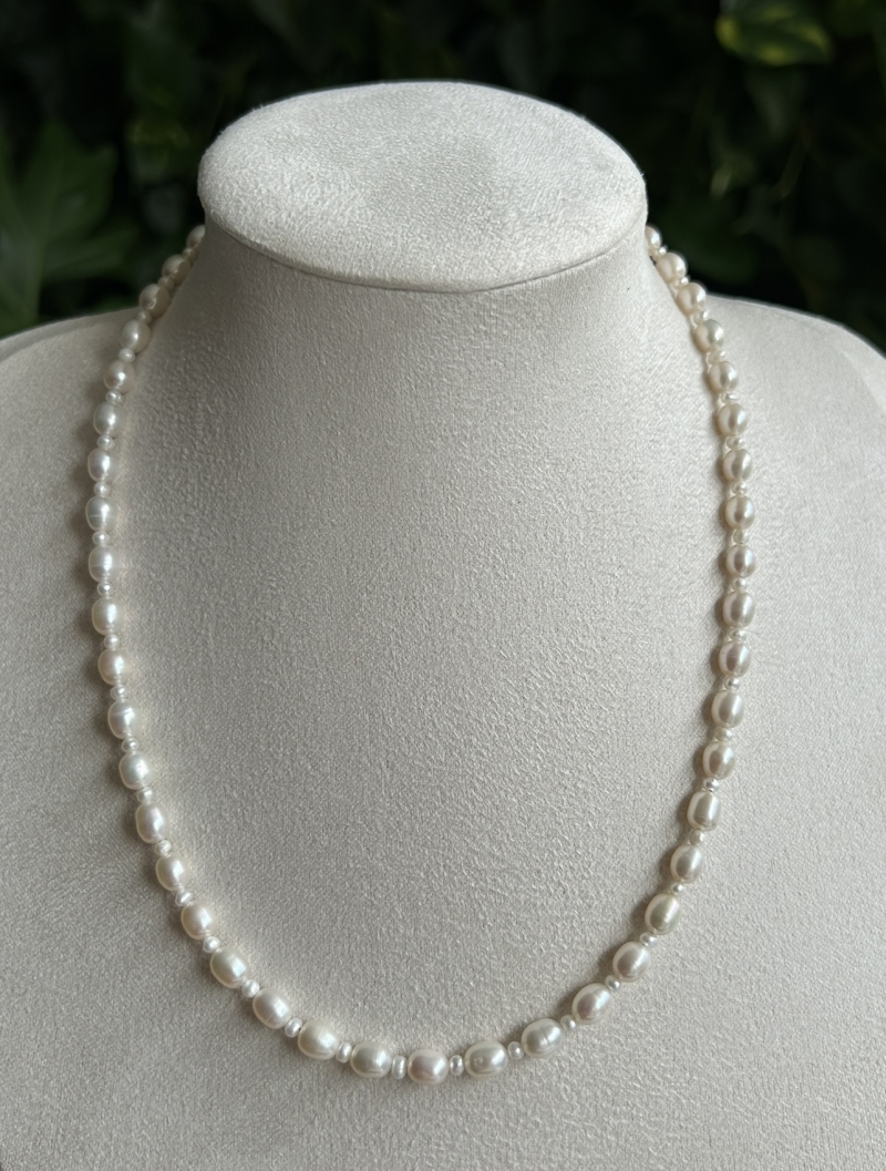 Mikabe - Necklace of Micro and Small Natural Pearls - MK1980