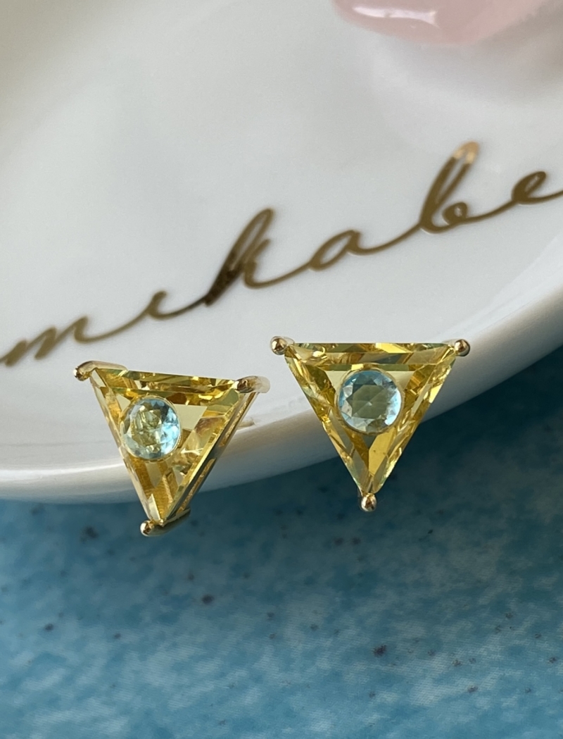 Mikabe - Triangle Citrine Studded Earring - MK875