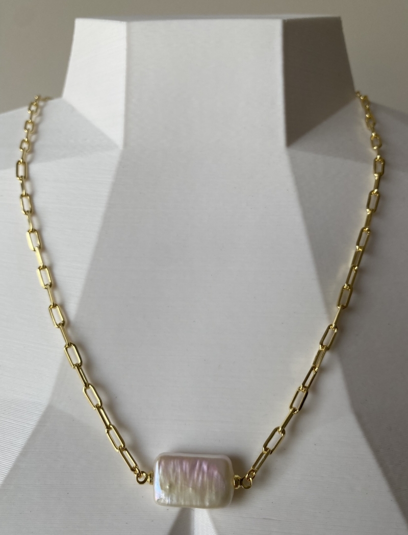 Mikabe - Rectangular Pearl Necklace - Mk922