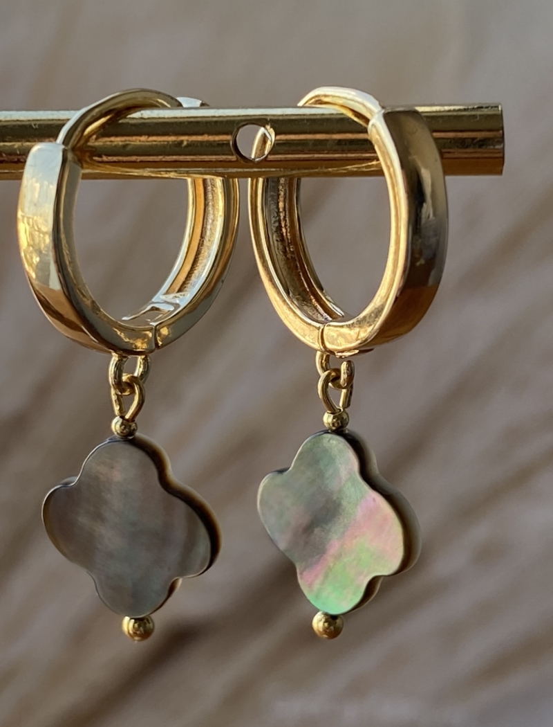 Mikabe - Mother-of-pearl Clover Hoop Earring - MK1006