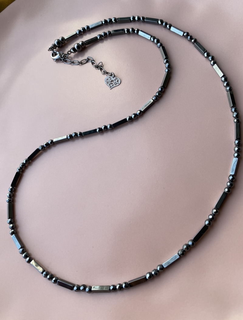Mikabe - Necklace Graphite Hematite and Polka Dots - MK1052