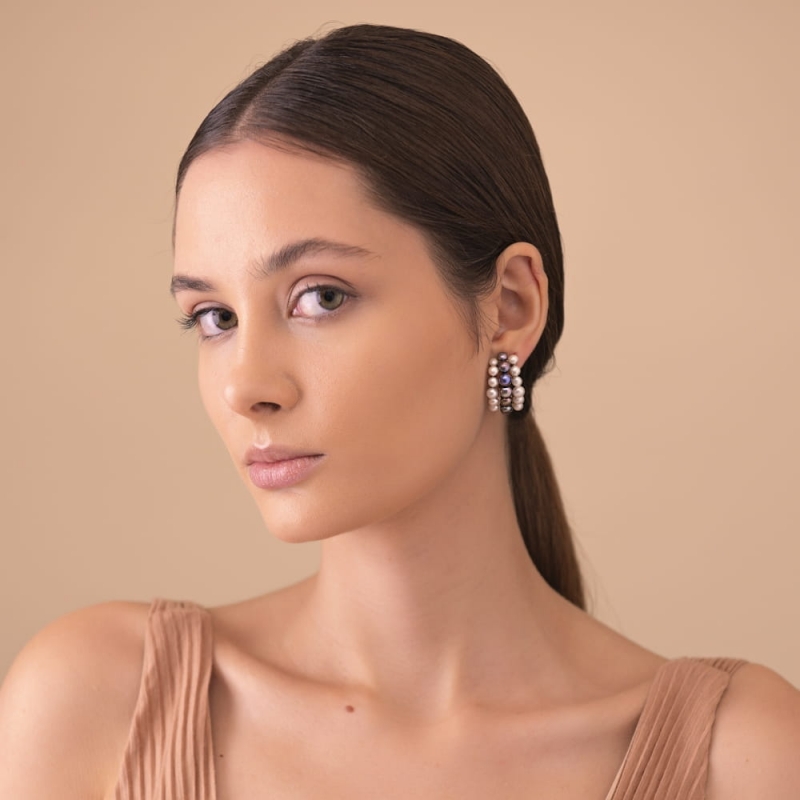 Mikabe - Triple Pearl Curved Earring - MK1154