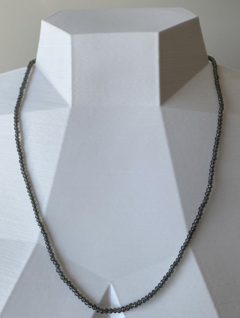 Mikabe - Gray Spinel Necklace - MK1419