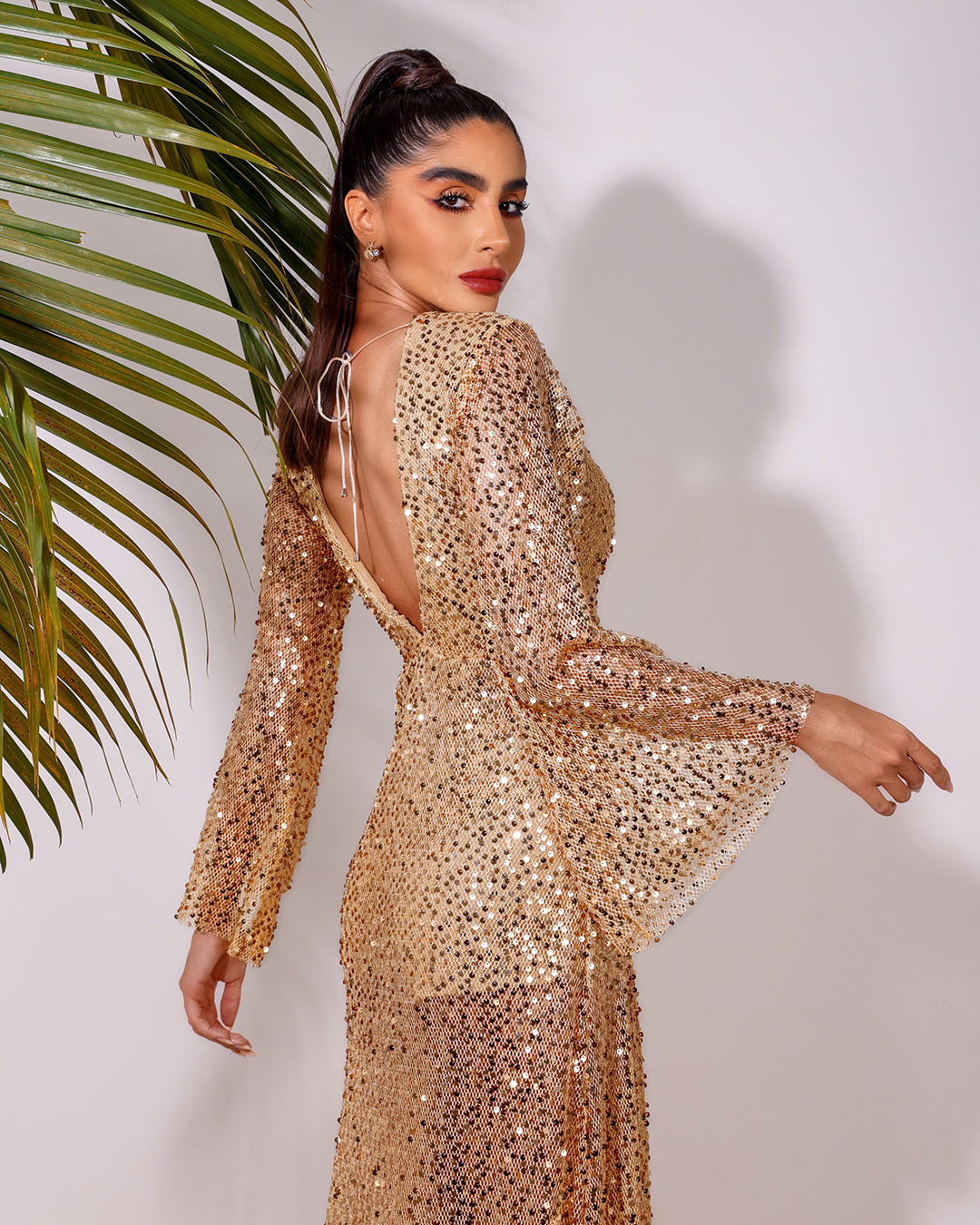 Dot Clothing - Vestido Dot Clothing Longo em Paetê Dourado - 1803DOU