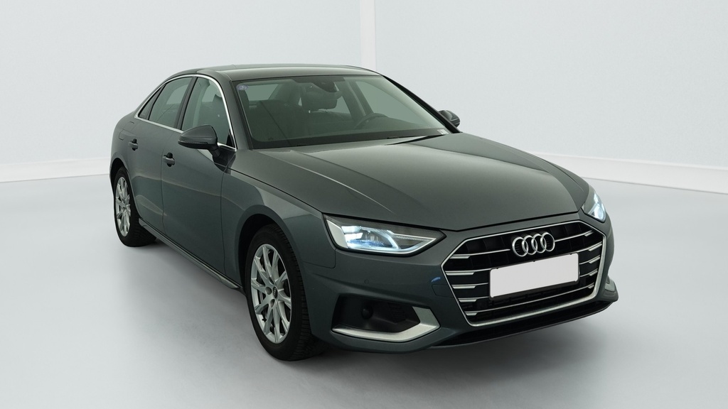 audi A4 2021 — photo 1