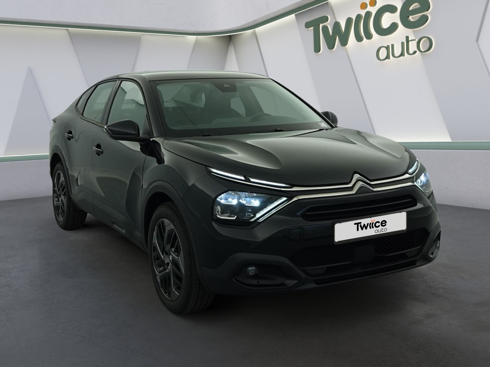 citroen C4 X 2023 — photo 1