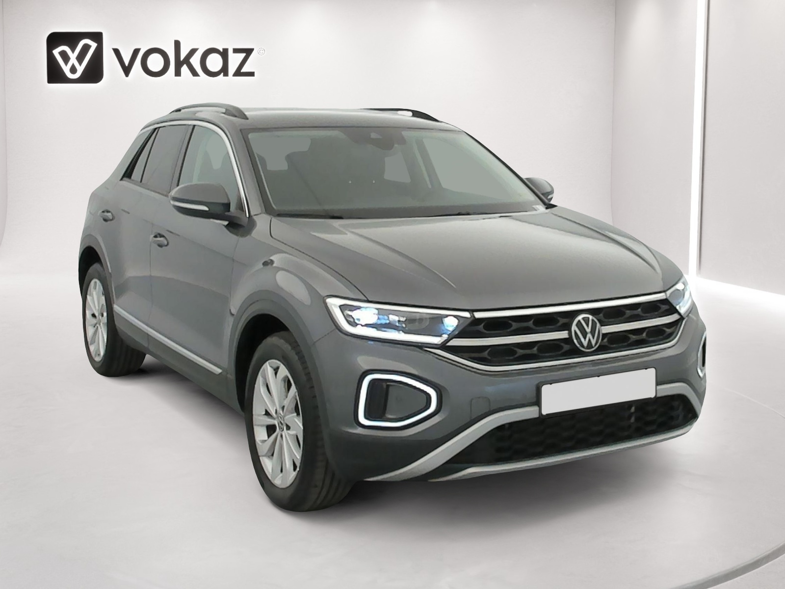 volkswagen T-roc 2023 — photo 1