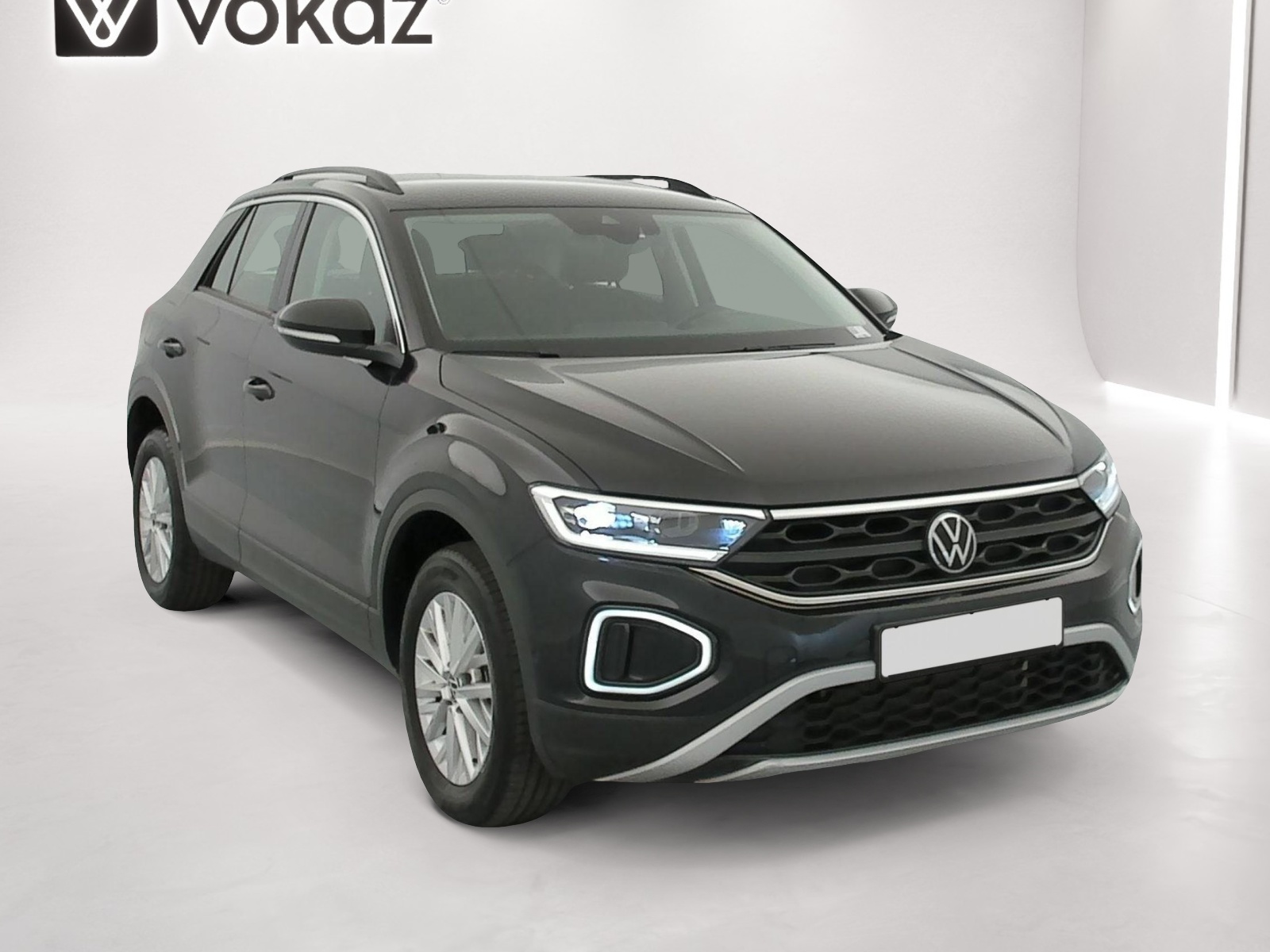 volkswagen T-roc 2023 — photo 1