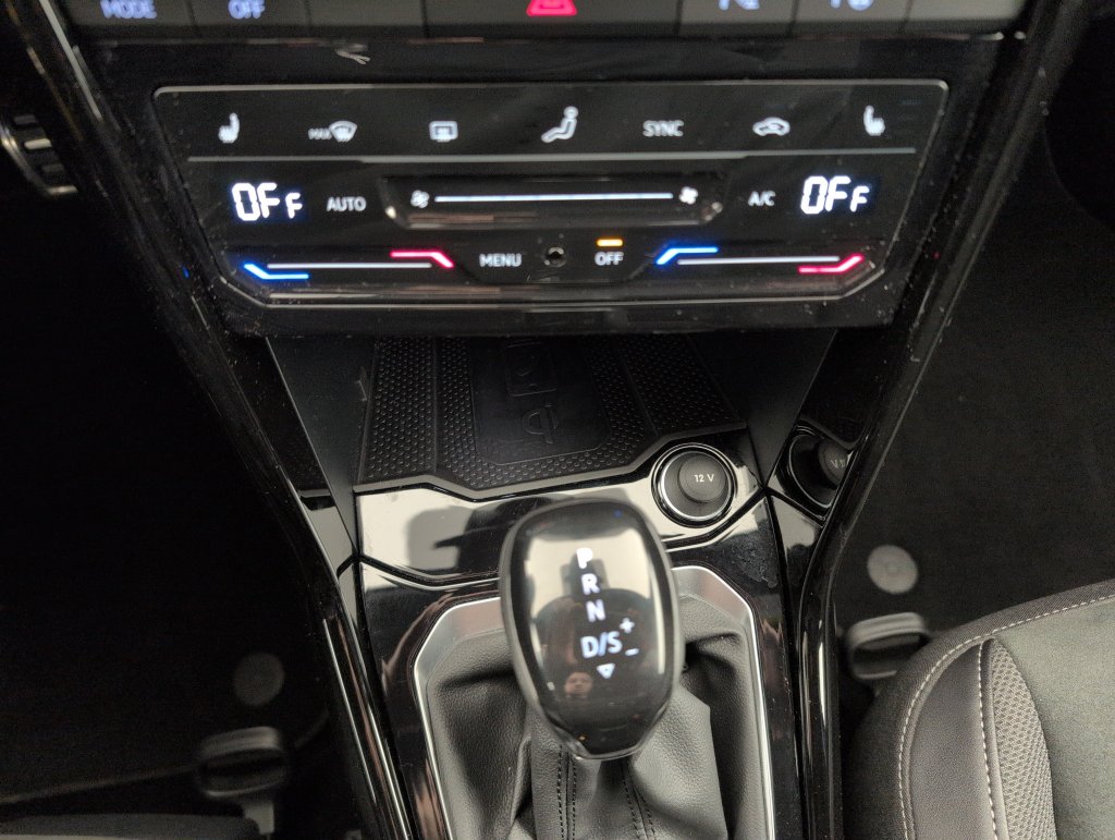 volkswagen T-roc 2023 — 22 291 km miniature 23