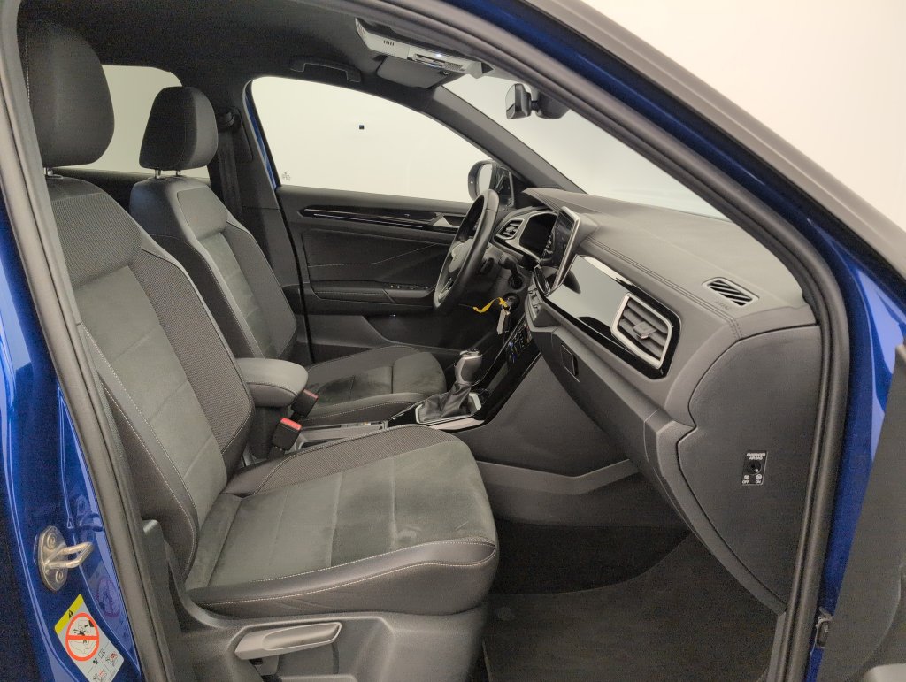 volkswagen T-roc 2023 — 22 291 km miniature 9