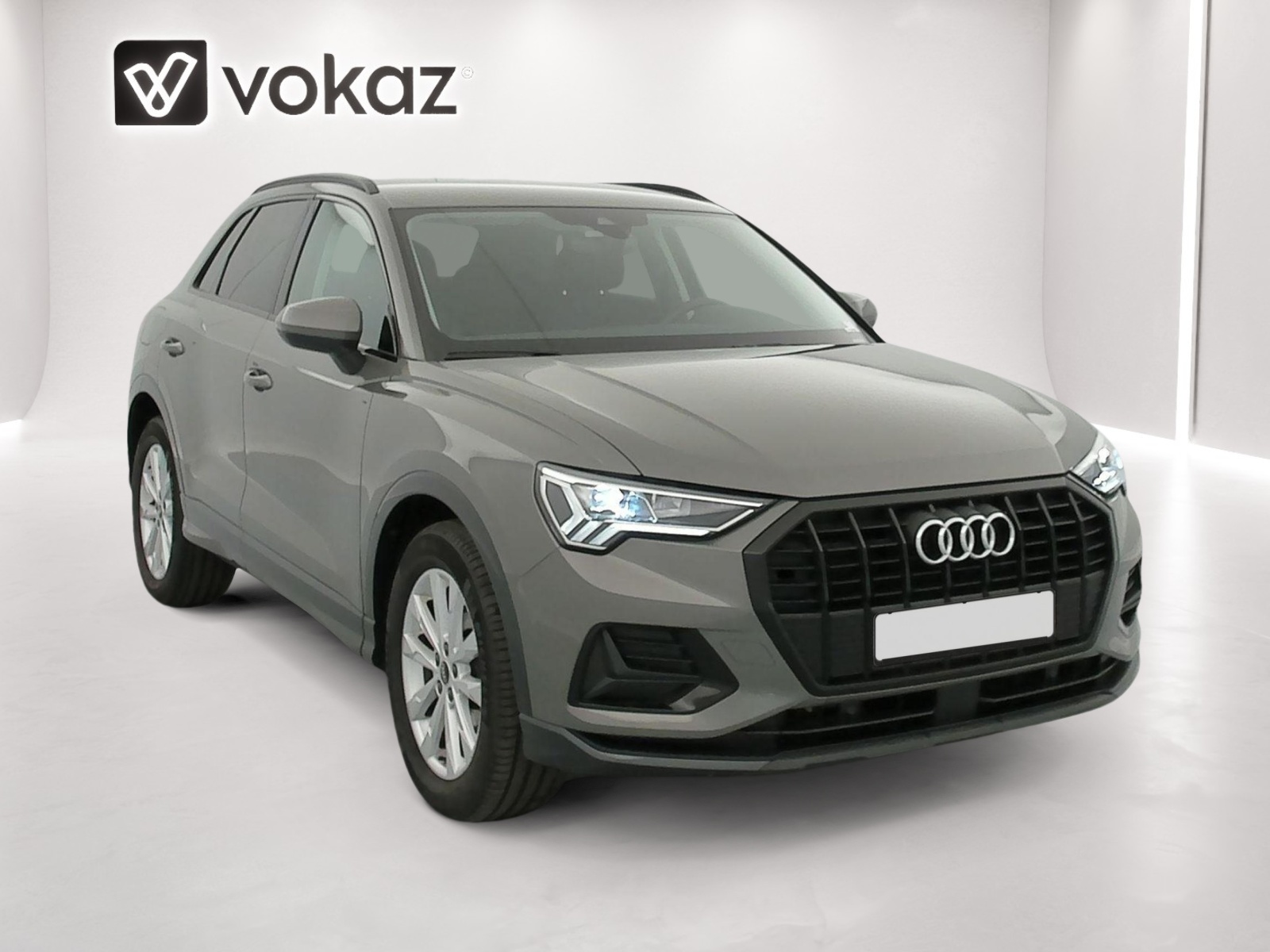 audi Q3 2022 — photo 1
