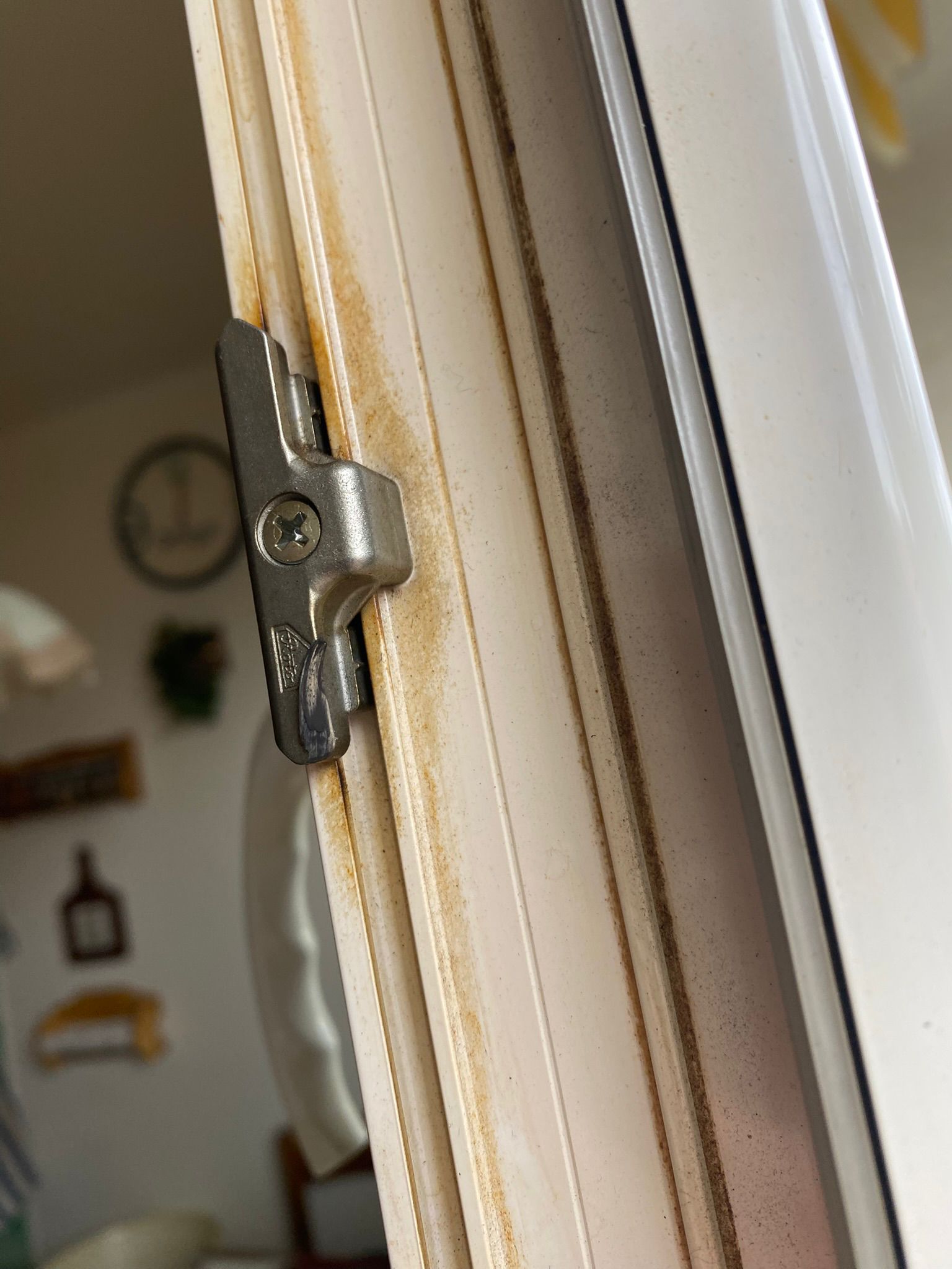 Zle dosadajúce okno