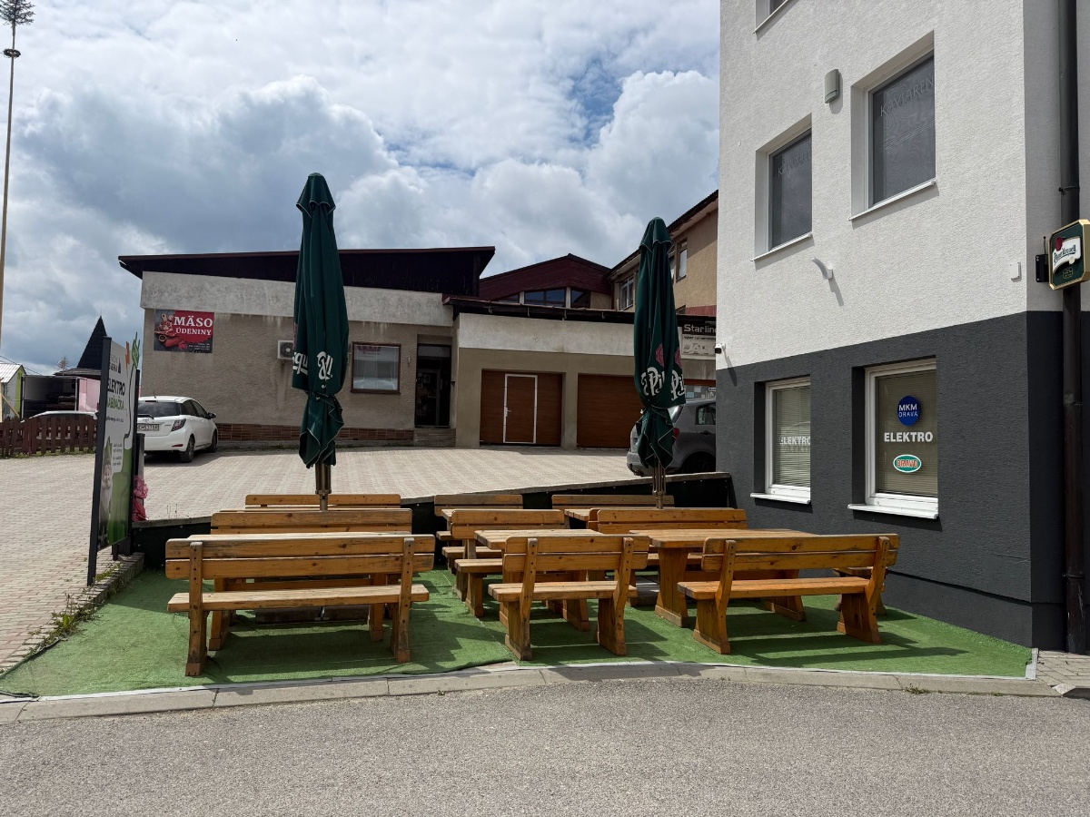 Areal Penzionu Severka s terasou a parkovanim