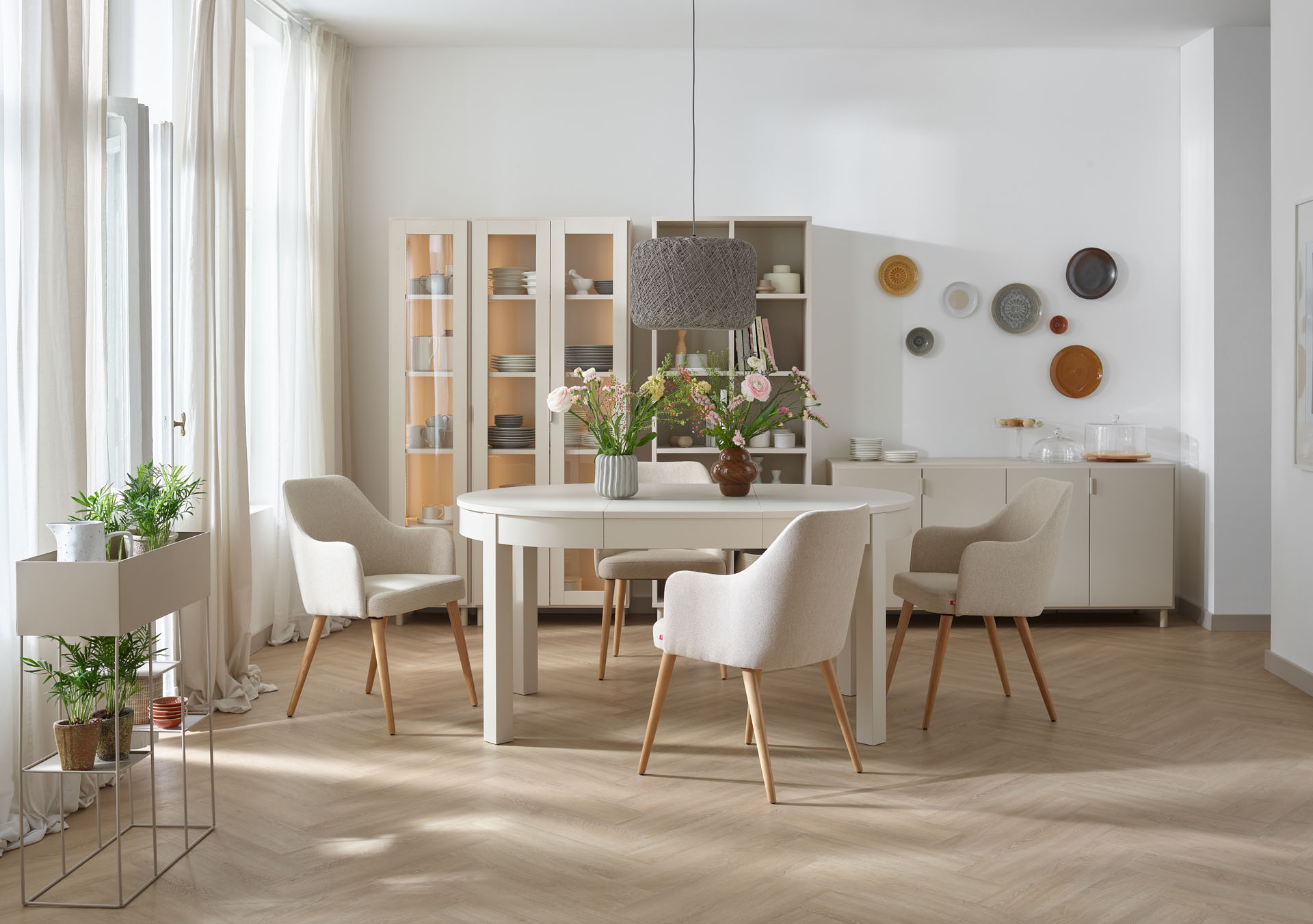 Gabinete estrecho Simple arreglo