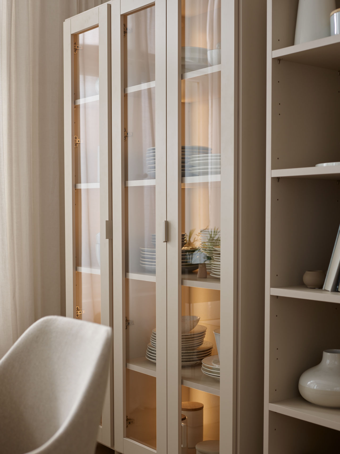 Gabinete estrecho Simple arreglo
