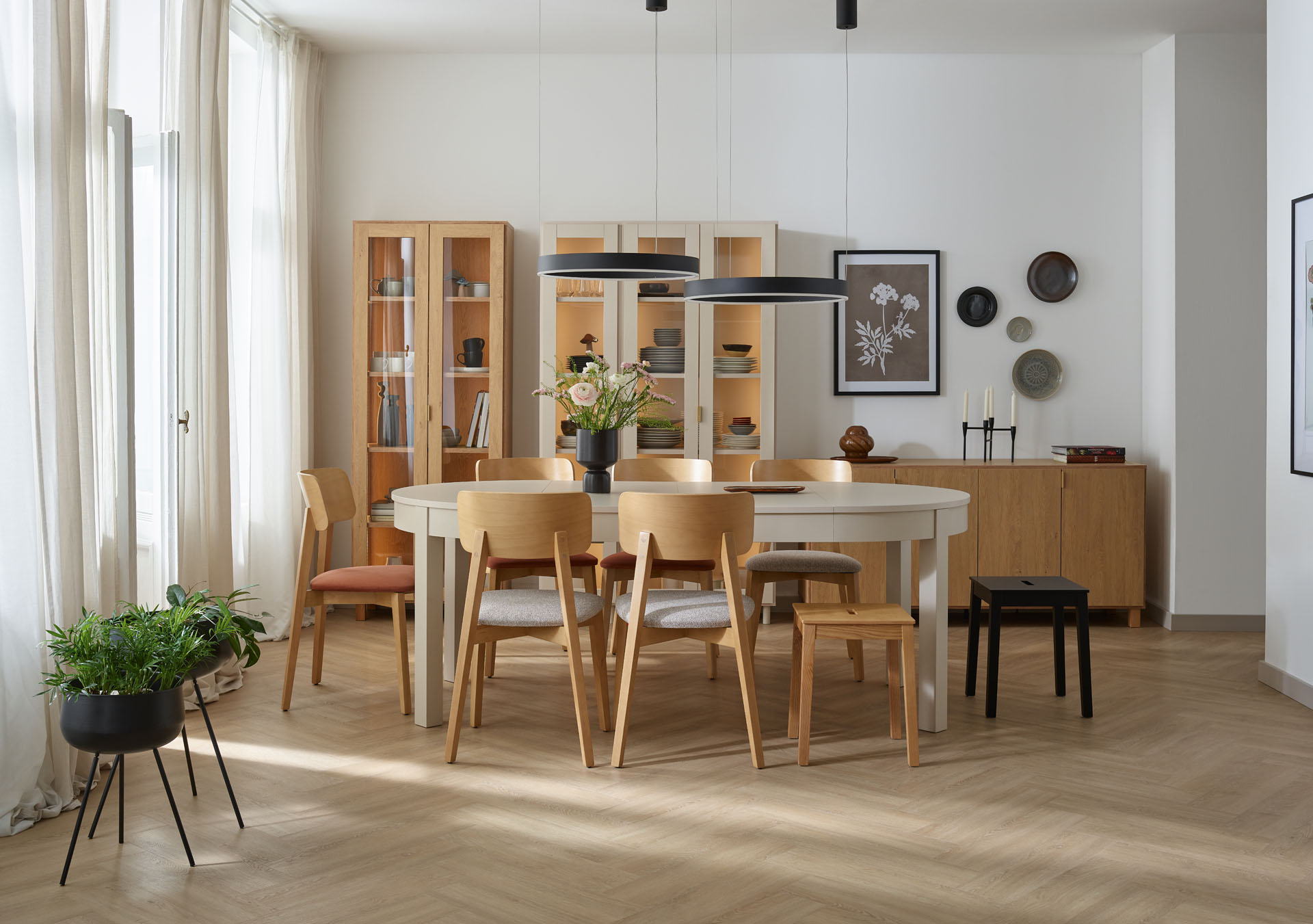Gabinete estrecho Simple arreglo
