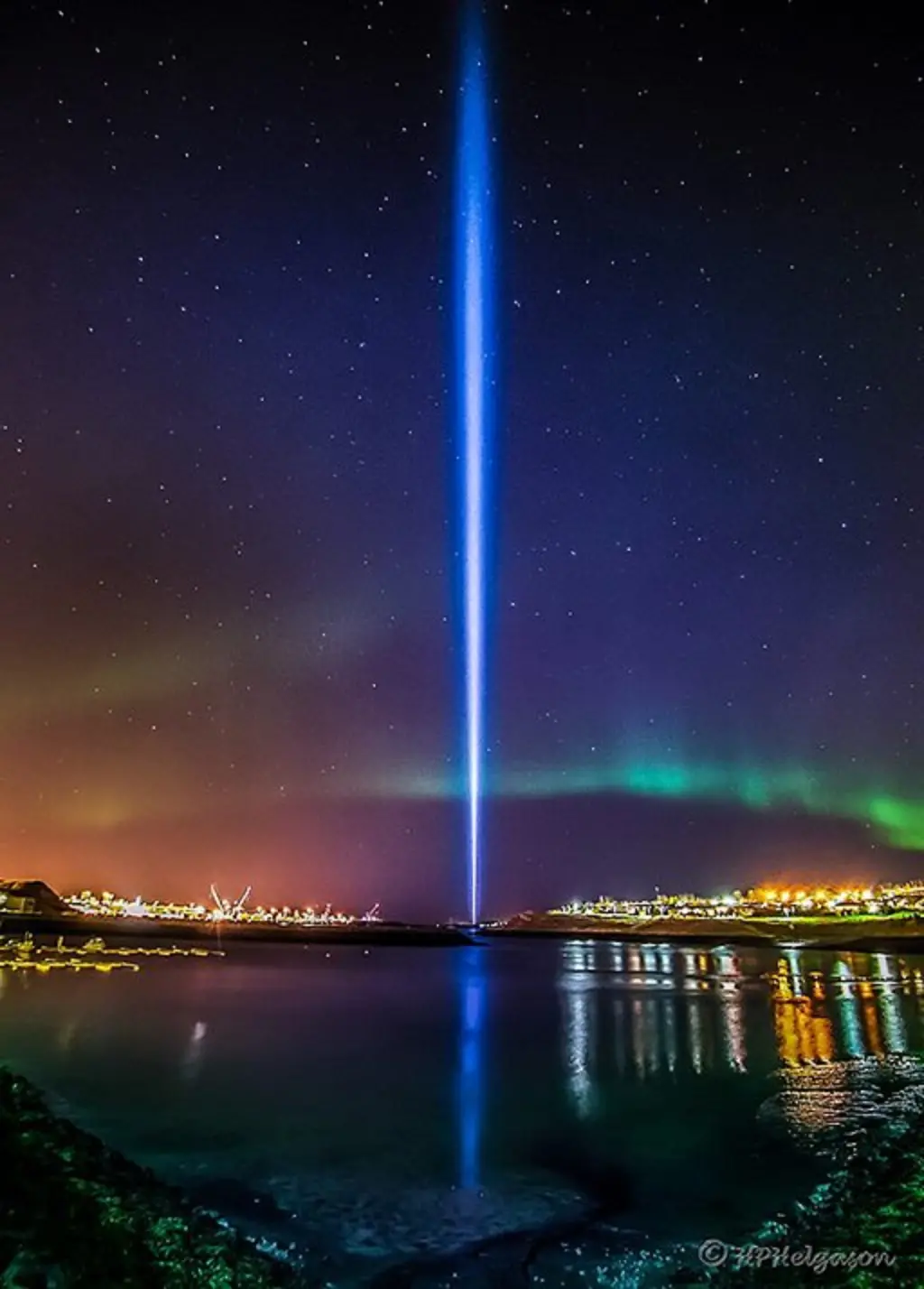 Friðarsúlan, Reykjavik