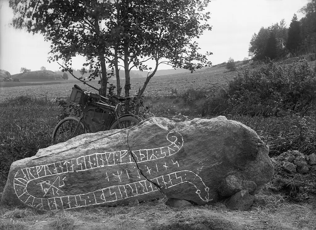 Södermanland Inscriptions 3, Södermanland County