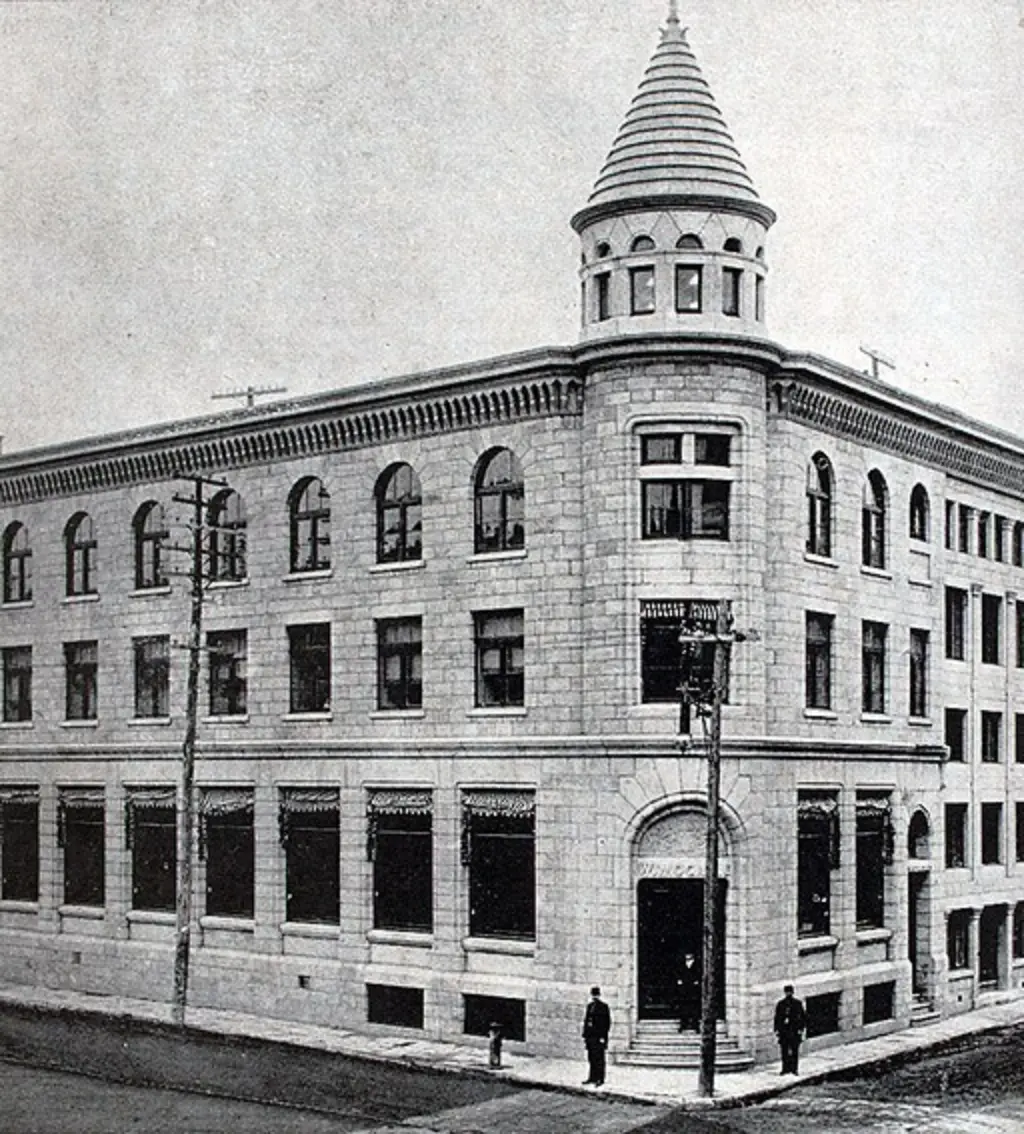Place d'Youville, Montreal