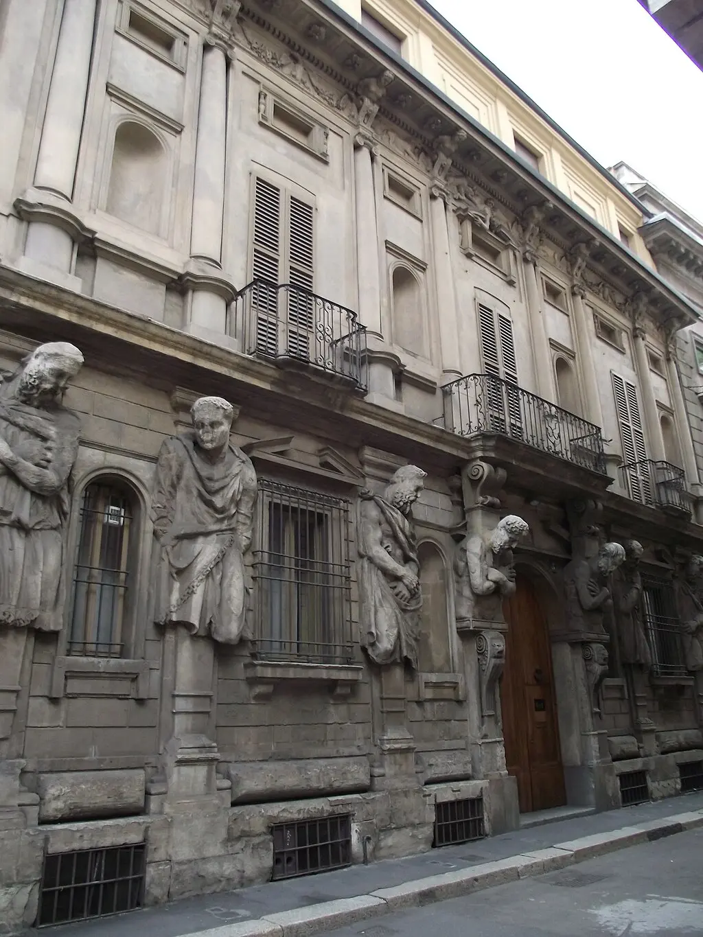 House of the Omenoni, Milan