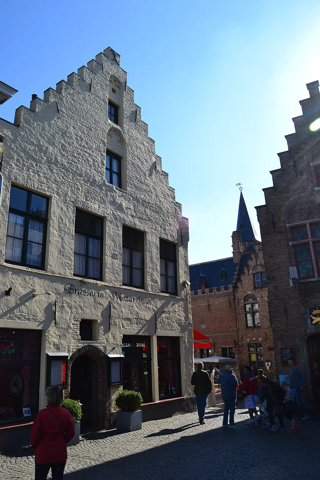 The Chocolate Line, Bruges