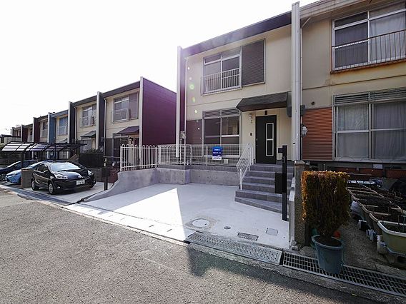 中央区月島4丁目　中古テラスハウス