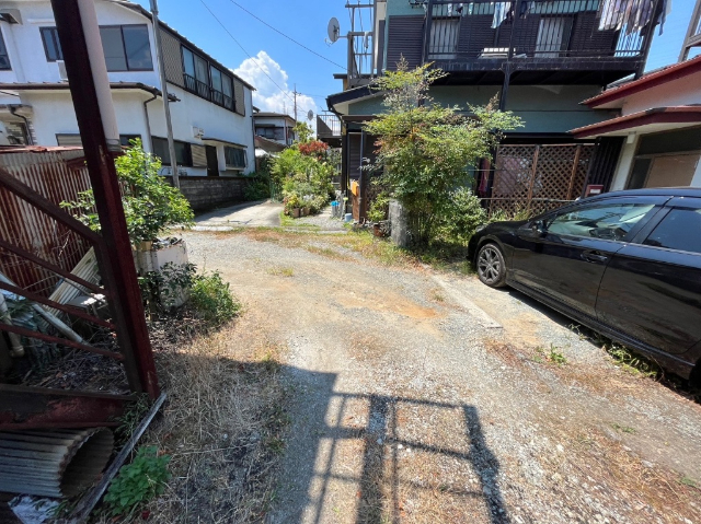 穏やかな住宅街の第一種低層エリア。