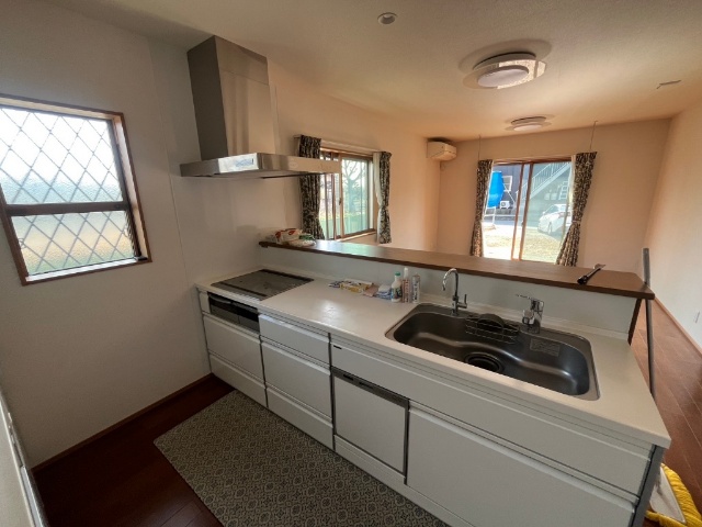 キッチンに窓があるのも嬉しいポイントです。