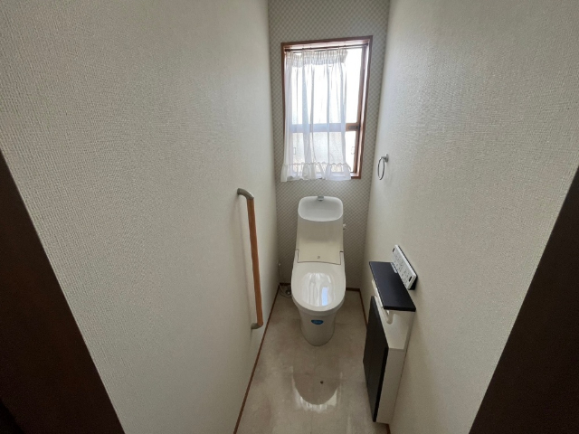 各階にトイレが有り、忙しい時間帯もスムーズに準備ができます。