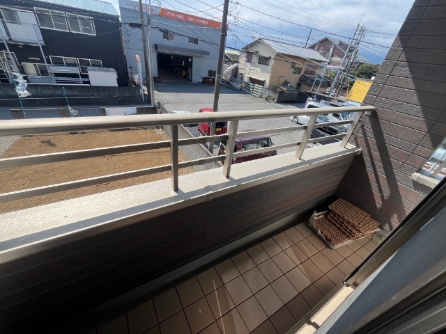 お洗濯物が気持ちよく乾く南向きバルコニーです。