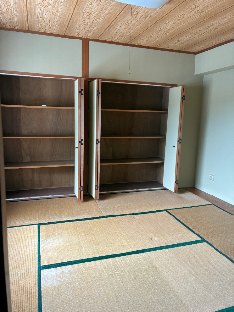 和室は約8.5帖と約6.5帖、2部屋とも収納付きです。