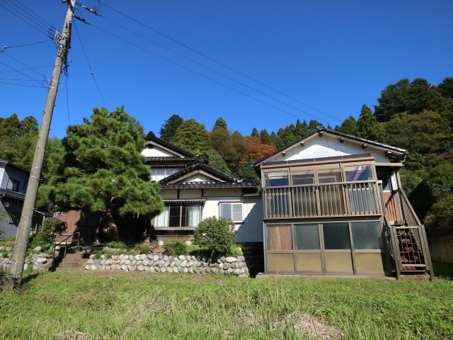 津幡町字田屋ヌ　戸建て