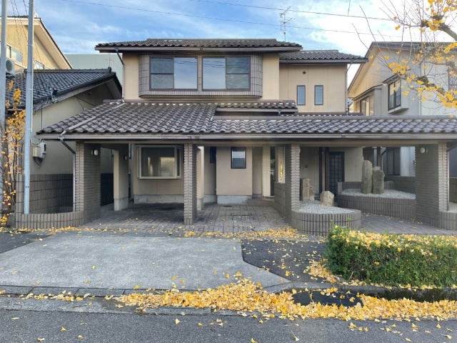 金沢市南四十万一丁目　戸建　