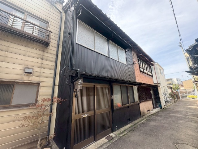 金沢市長町三丁目　戸建て