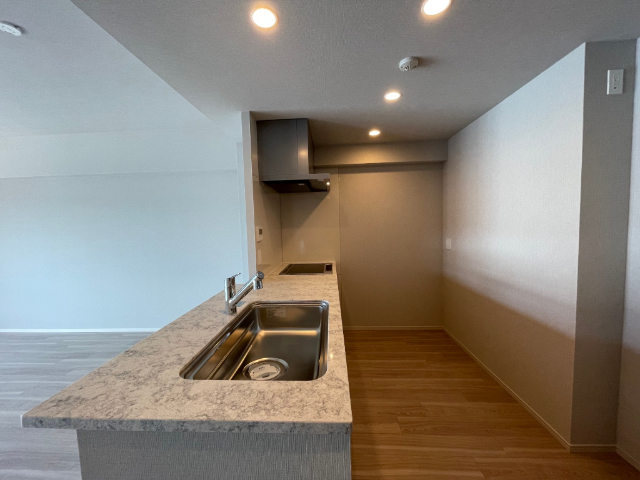 対面式キッチン（人工大理石）