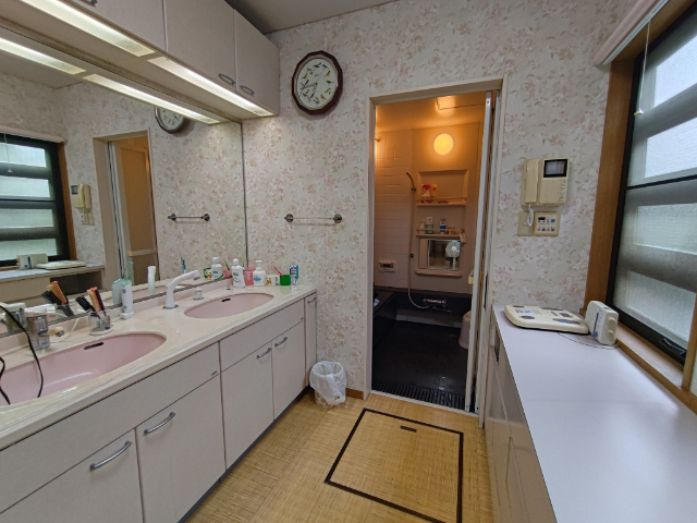 脱衣所・洗面台