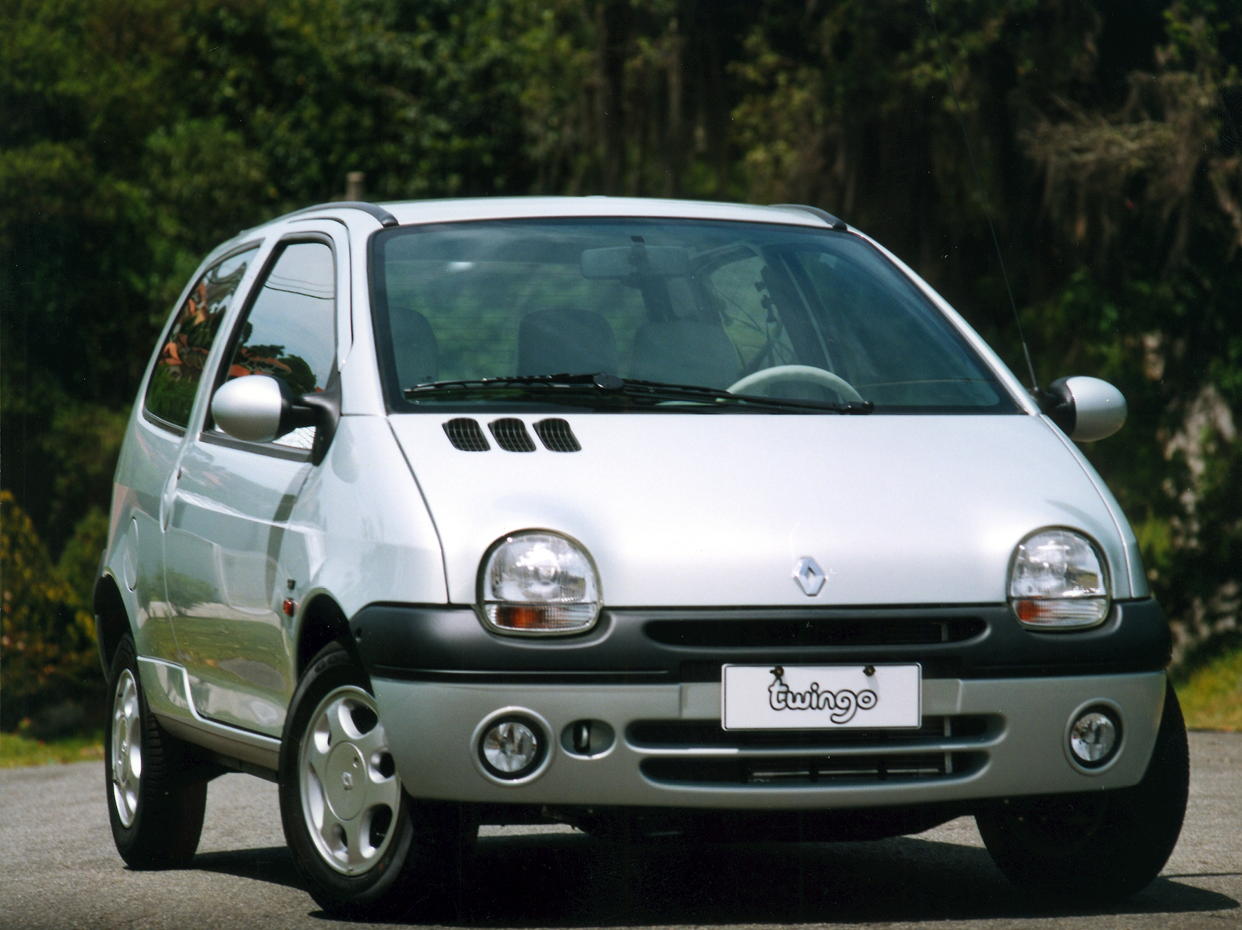 O Renault Twingo, em breve, estará incluso no serviço de conversão 