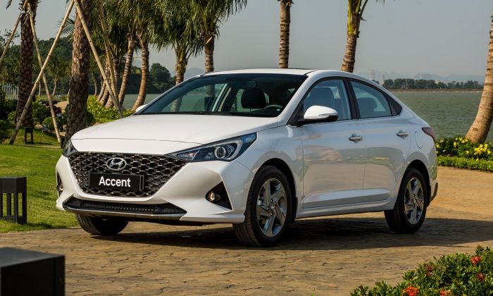 Hyundai accent 1.4 AT trắng