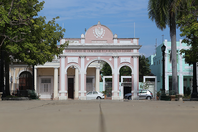 Cuba 2015. Cienfuegos arch