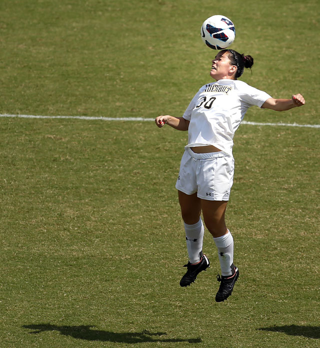 lakin_2013_mm_640.jpg