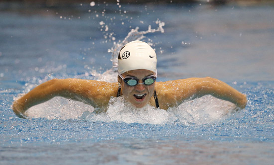 101012_swim_550_2.jpg