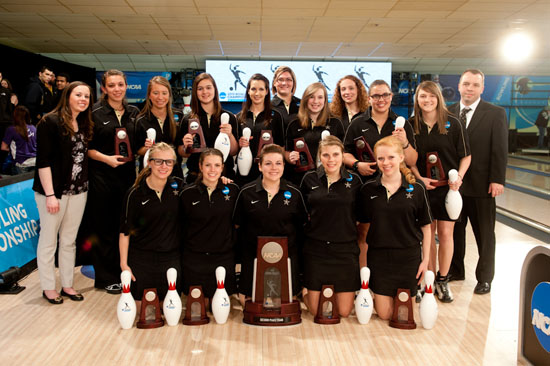 2012_13ncaateamphoto61013.jpg