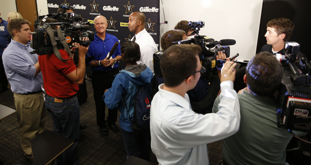 72213hofpressconf640.jpg