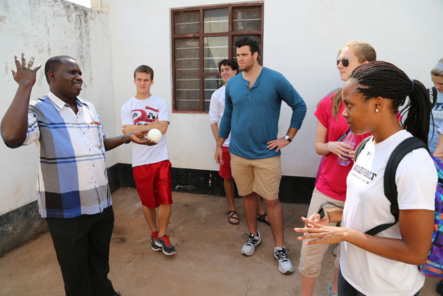 071813_tanzania_15.jpg