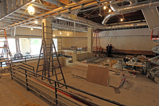 550hendrixroom6512.jpg