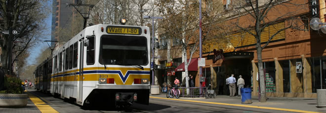 trolley.jpg